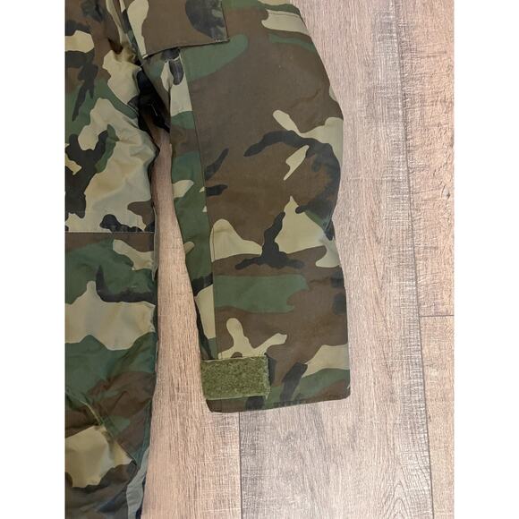 Army Cold Weather Parka – Medium Regular, Camo Gore-Tex - Picture 2 of 7